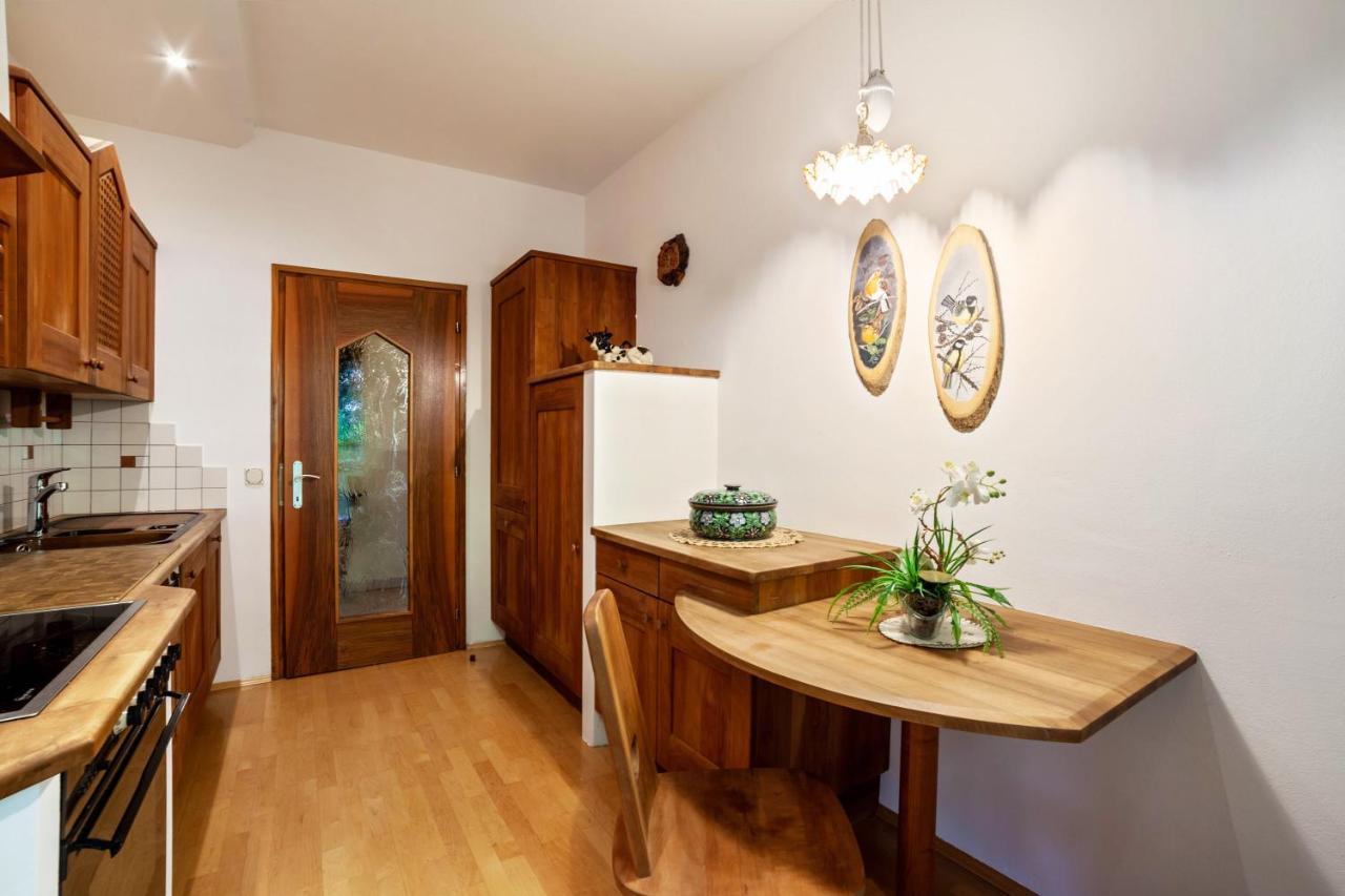 Villa Coris Ferienwohnung Magnolia Meran Buitenkant foto