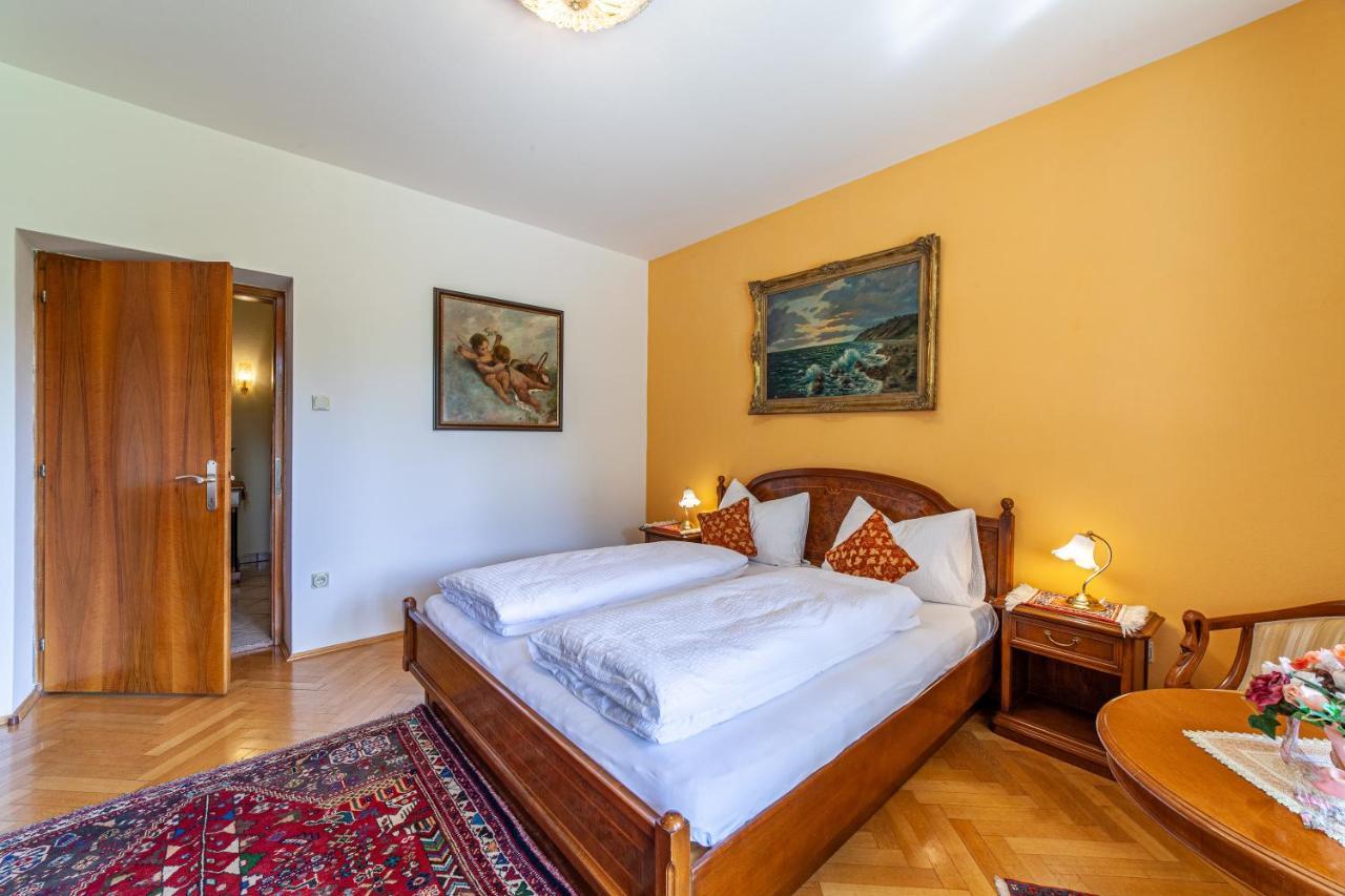 Villa Coris Ferienwohnung Magnolia Meran Buitenkant foto